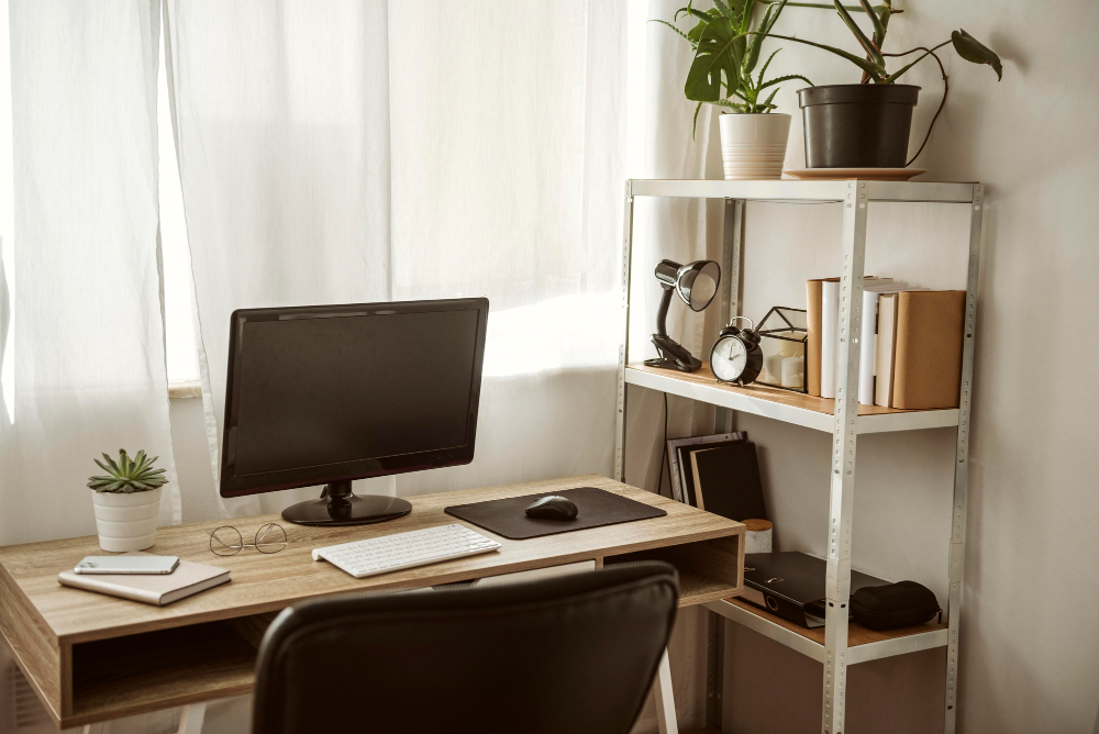 How to Set Up a Small Home Office in an Apartment